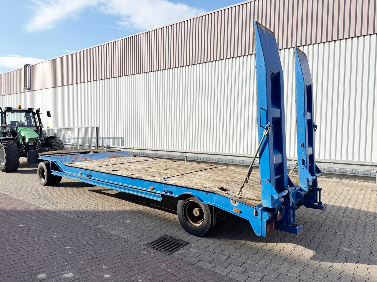 T2 T2 - Low loader trailer: picture 5 T2 T2 - Low loader trailer: picture 5