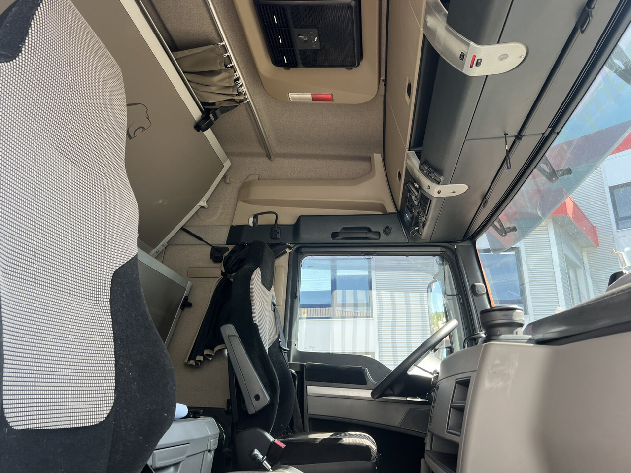 Tractor unit MAN TGX 26.500 6X2/4 BLS TGX 26.500 6X2/4 BLS, Intarder, Vorlauflenk-/lift, Standklima, XXL-Fahrerhaus: picture 7