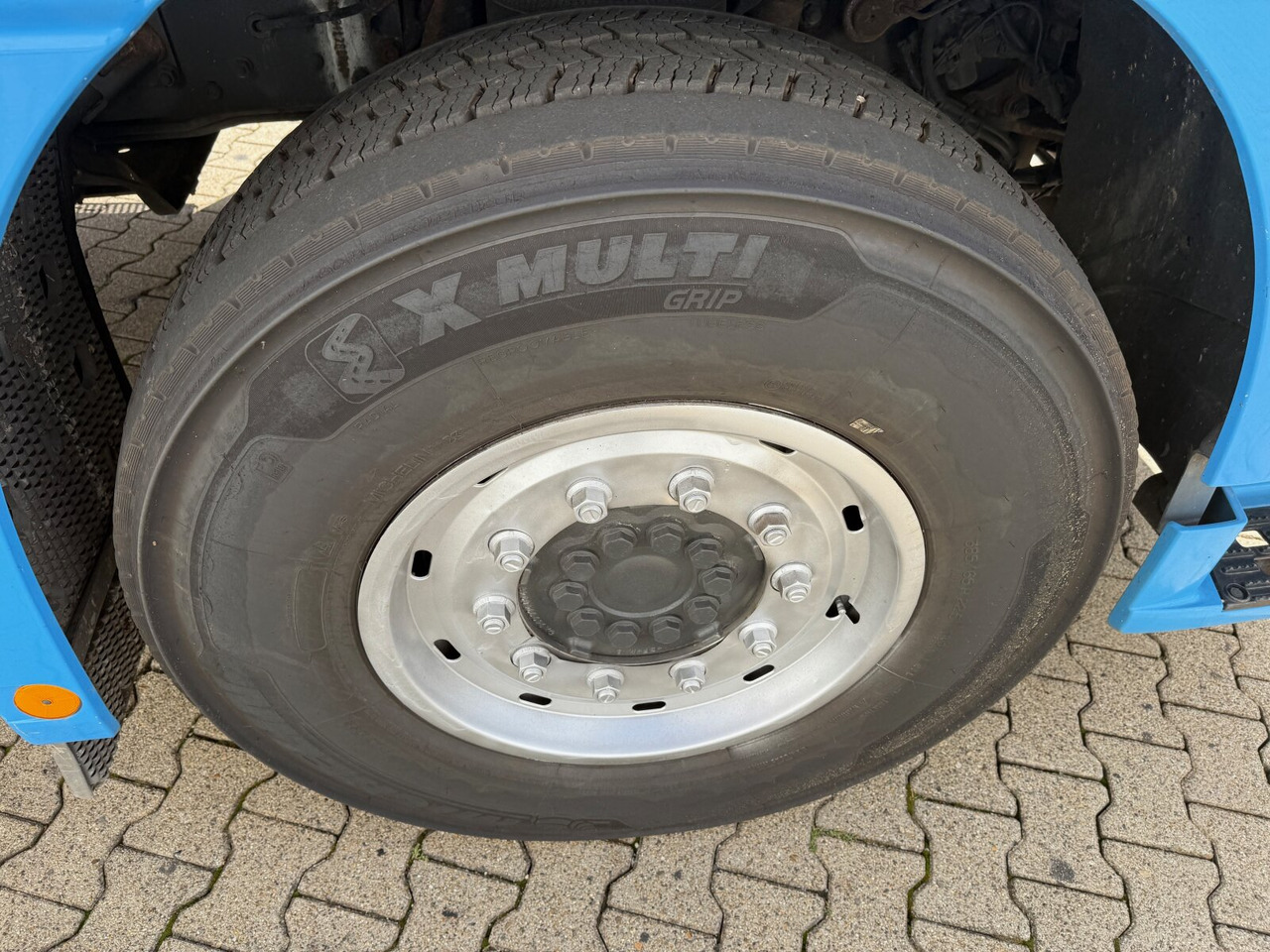 Mercedes-Benz Actros 1844 LS 4x2 Actros 1844 LS 4x2 - Tractor unit: picture 4 Mercedes-Benz Actros 1844 LS 4x2 Actros 1844 LS 4x2 - Tractor unit: picture 4