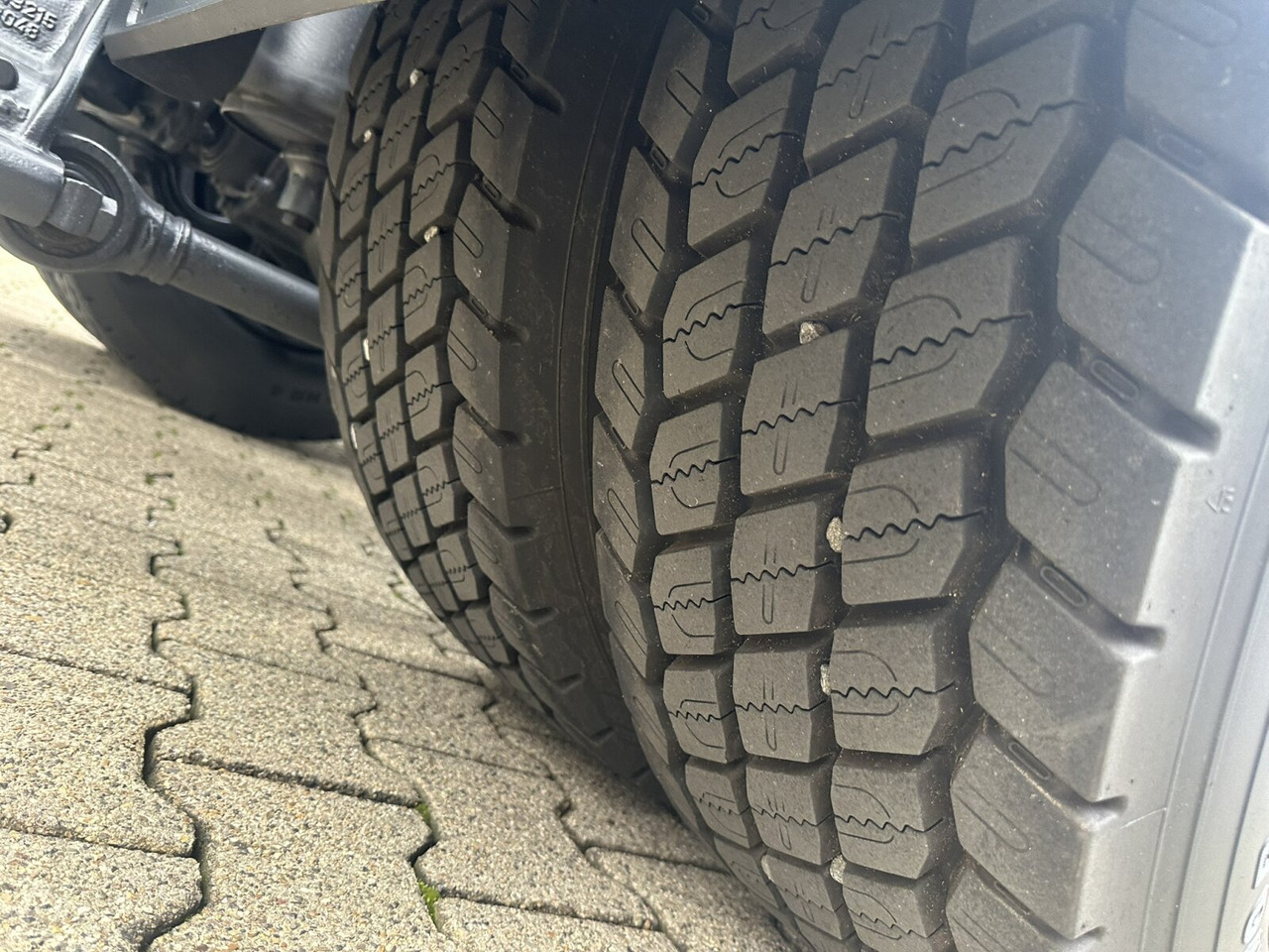 MAN TGX 18.360 4X2 LL TGX 18.360 4X2 LL, Fahrschule - Truck: picture 2 MAN TGX 18.360 4X2 LL TGX 18.360 4X2 LL, Fahrschule - Truck: picture 2