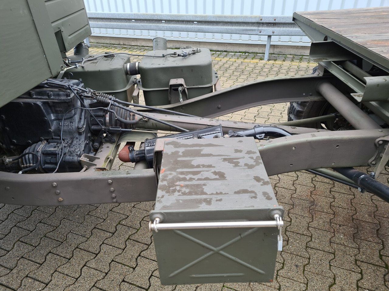 Unimog 404 4x4 S Cabrio 404 4x4 S Cabrio, Benziner - Dropside/ Flatbed truck: picture 3 Unimog 404 4x4 S Cabrio 404 4x4 S Cabrio, Benziner - Dropside/ Flatbed truck: picture 3