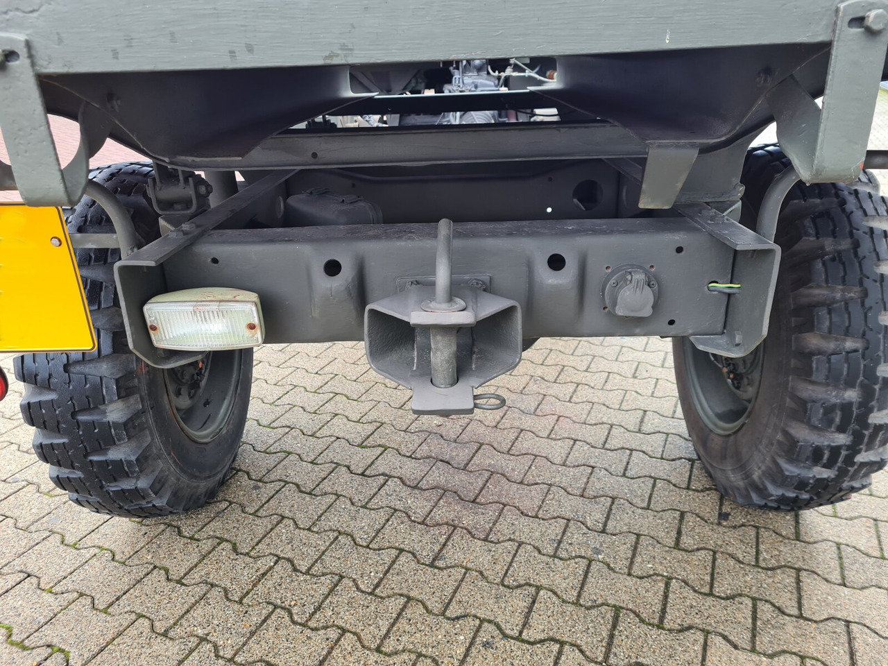 Unimog 404 4x4 S Cabrio 404 4x4 S Cabrio, Benziner - Dropside/ Flatbed truck: picture 5 Unimog 404 4x4 S Cabrio 404 4x4 S Cabrio, Benziner - Dropside/ Flatbed truck: picture 5