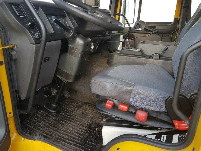 Volvo FL 612 L FL 612 L, Abschleppwagen Hubbrille 3 to - Car transporter truck: picture 3 Volvo FL 612 L FL 612 L, Abschleppwagen Hubbrille 3 to - Car transporter truck: picture 3