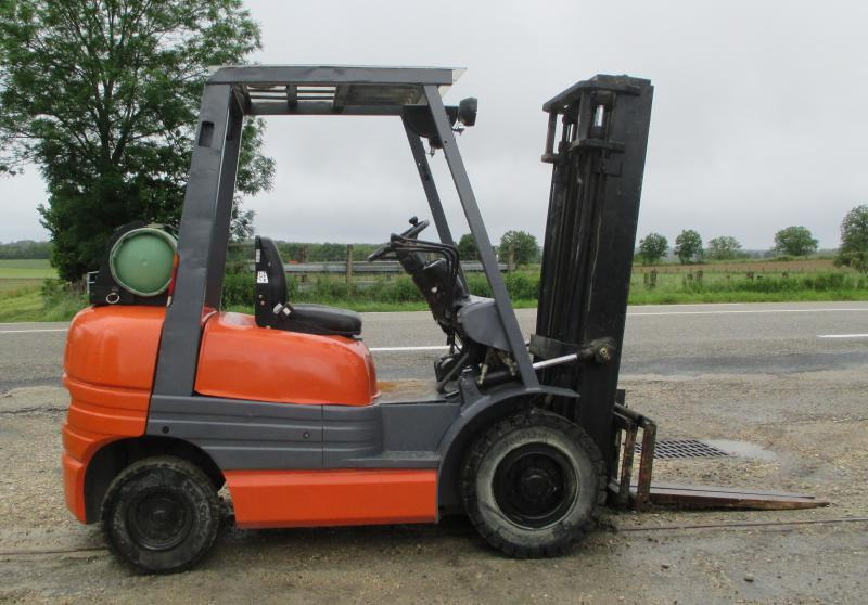 Toyota 426FGF25 - Forklift: picture 1 Toyota 426FGF25 - Forklift: picture 1