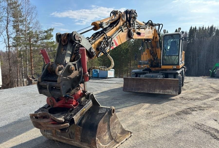 Liebherr A 914 Litronic A2-PL Tiltrotator 30Km/h - Wheel excavator: picture 5 Liebherr A 914 Litronic A2-PL Tiltrotator 30Km/h - Wheel excavator: picture 5