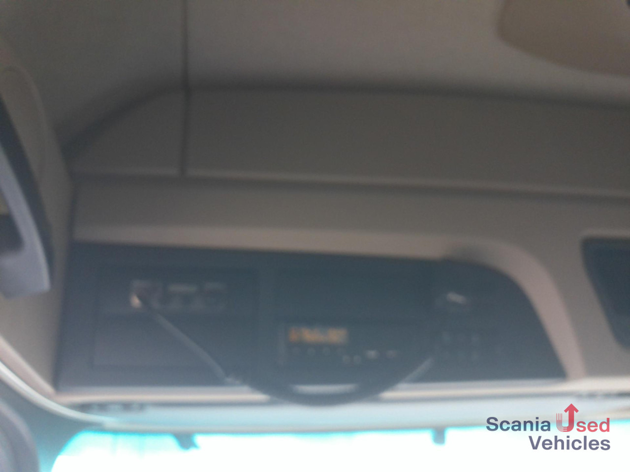 MERCEDES-BENZ Actros 1845 L - Curtain side truck: picture 3 MERCEDES-BENZ Actros 1845 L - Curtain side truck: picture 3