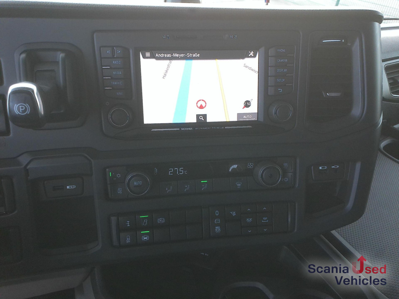 SCANIA R 460 A4x2NA - Tractor unit: picture 3 SCANIA R 460 A4x2NA - Tractor unit: picture 3