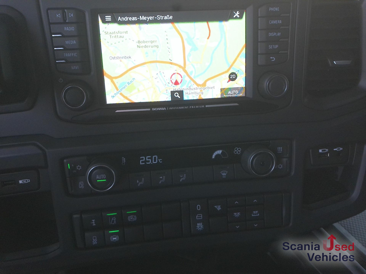 SCANIA R 460 A4x2NA - Tractor unit: picture 3 SCANIA R 460 A4x2NA - Tractor unit: picture 3