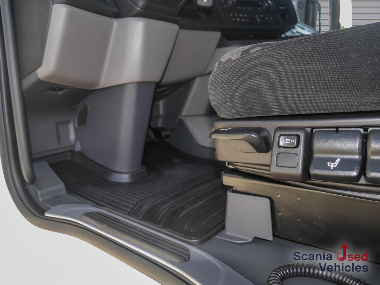 SCANIA R 460 A4x2NA - SUPER - - Tractor unit: picture 3 SCANIA R 460 A4x2NA - SUPER - - Tractor unit: picture 3