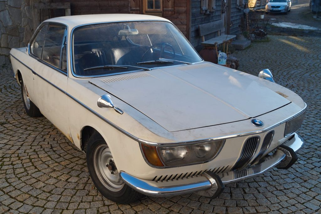 BMW 2000 CS - Car: picture 1 BMW 2000 CS - Car: picture 1