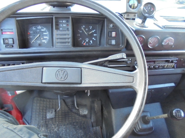 Campervan VOLKSWAGEN T3 Syncro 4X4 1.9 TD Wie neu!: picture 10