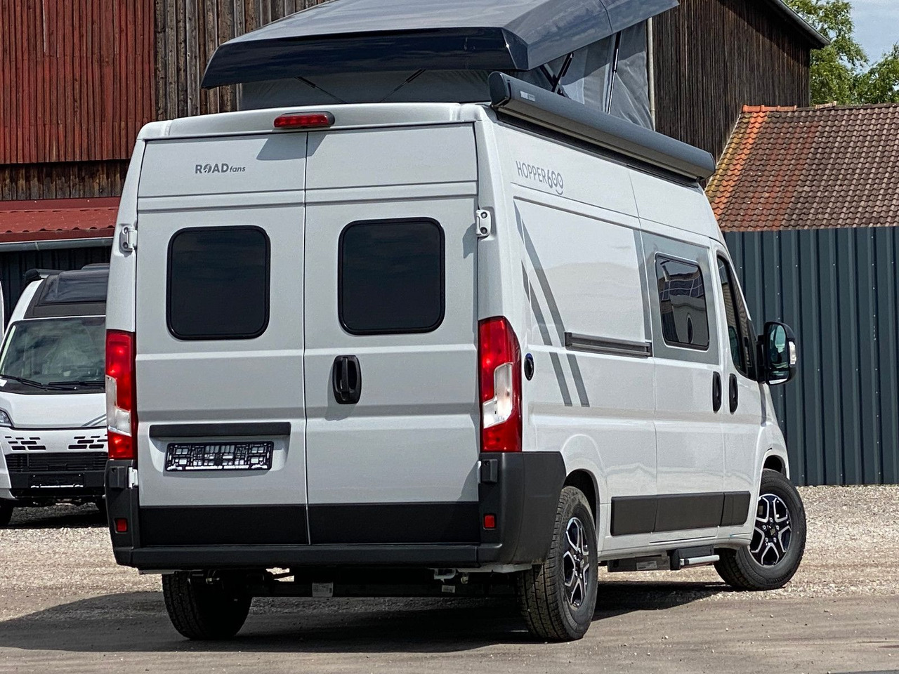 Carado CV 600 Aufstelldach, white Label - Campervan: picture 5 Carado CV 600 Aufstelldach, white Label - Campervan: picture 5