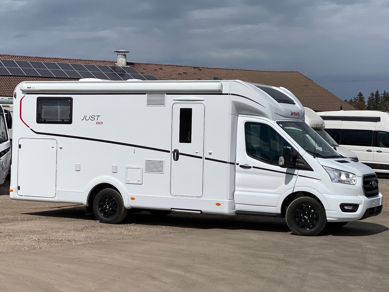 Dethleffs Just Go T 7055 EB, Hubbett, Markise, Navi+RFK - Semi-integrated motorhome: picture 2 Dethleffs Just Go T 7055 EB, Hubbett, Markise, Navi+RFK - Semi-integrated motorhome: picture 2