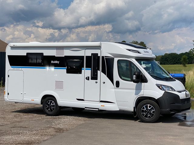 Hobby OnTour C 700 GQ MJ25/MARKISE/RFK/SAFETY-PAKET - Semi-integrated motorhome: picture 1 Hobby OnTour C 700 GQ MJ25/MARKISE/RFK/SAFETY-PAKET - Semi-integrated motorhome: picture 1