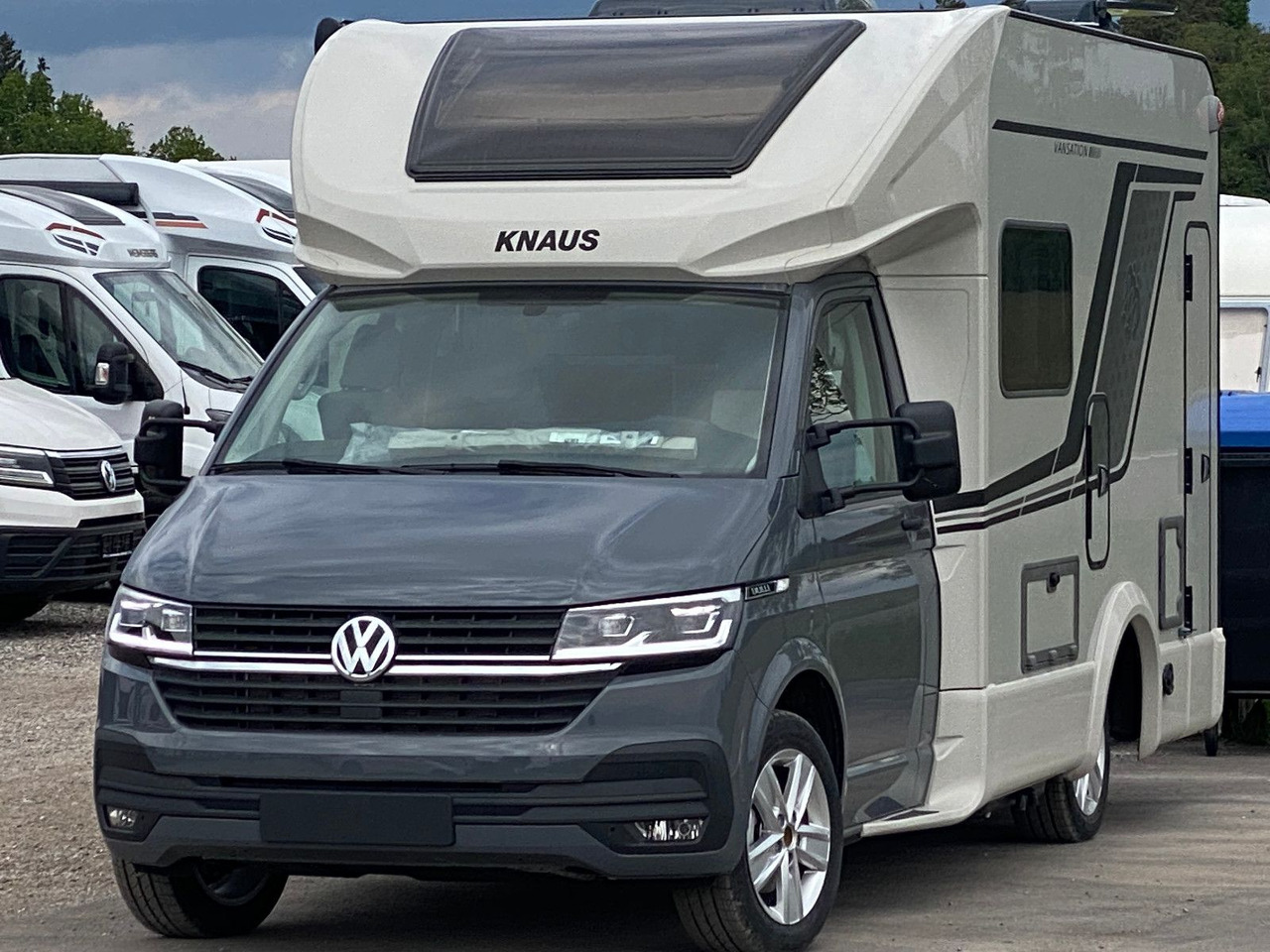 Knaus Tourer Van 500 LT, slide Bett, 4 P. Zulassung - Semi-integrated motorhome: picture 2 Knaus Tourer Van 500 LT, slide Bett, 4 P. Zulassung - Semi-integrated motorhome: picture 2