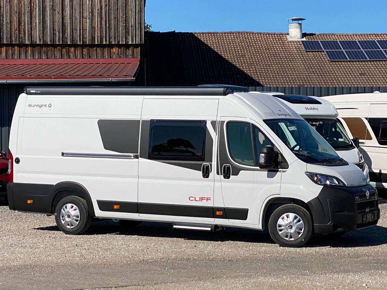 Sunlight Cliff 640 mit Längsbetten,Modell 25 - Campervan: picture 2 Sunlight Cliff 640 mit Längsbetten,Modell 25 - Campervan: picture 2