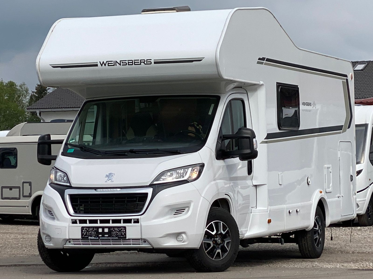 Weinsberg CaraHome 650 DG Markise / Heckträger /Navi+RFK - Alcove motorhome: picture 1 Weinsberg CaraHome 650 DG Markise / Heckträger /Navi+RFK - Alcove motorhome: picture 1