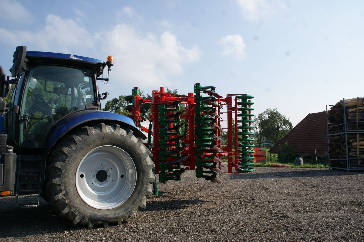 Agro-Masz BT 40 - Aktion Lagermaschine - Disc harrow: picture 2 Agro-Masz BT 40 - Aktion Lagermaschine - Disc harrow: picture 2