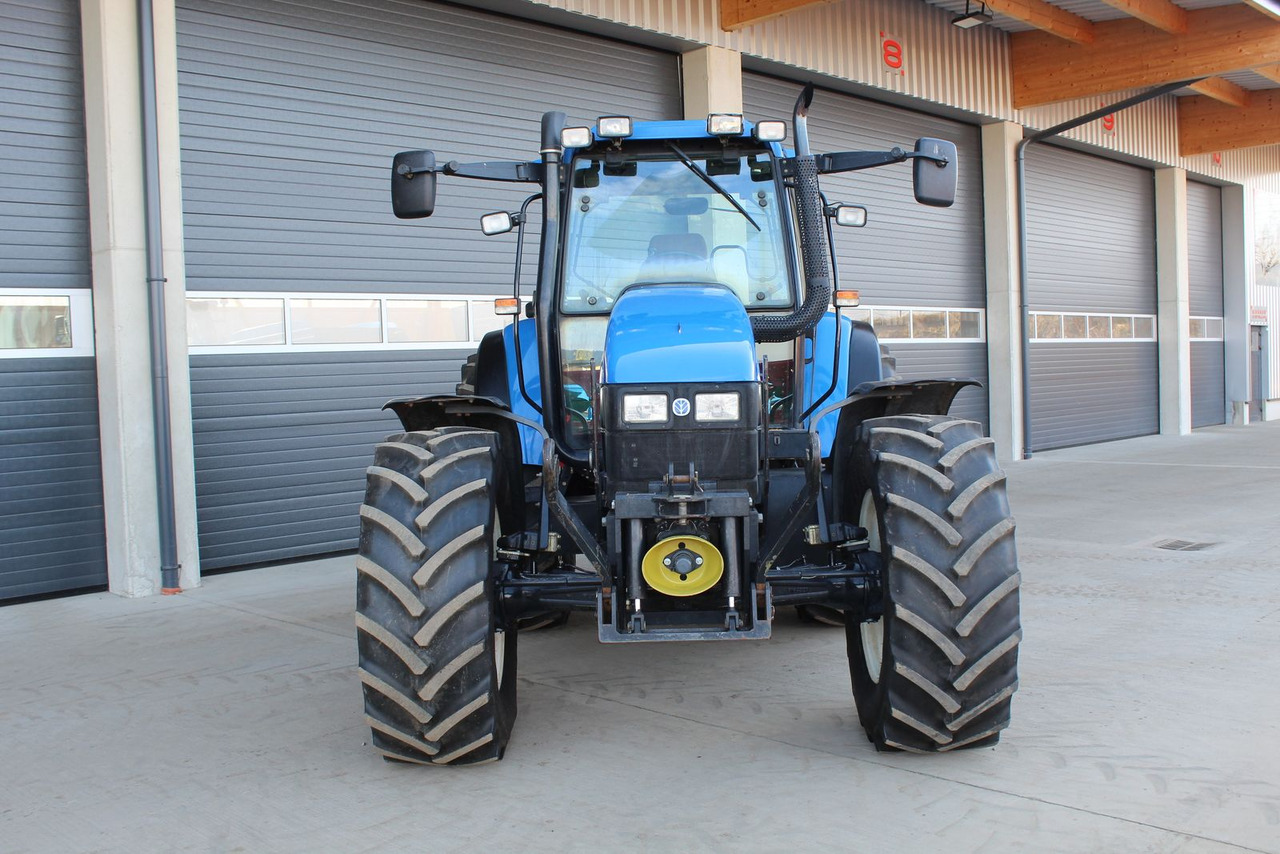 New Holland TS115 - Farm tractor: picture 5 New Holland TS115 - Farm tractor: picture 5