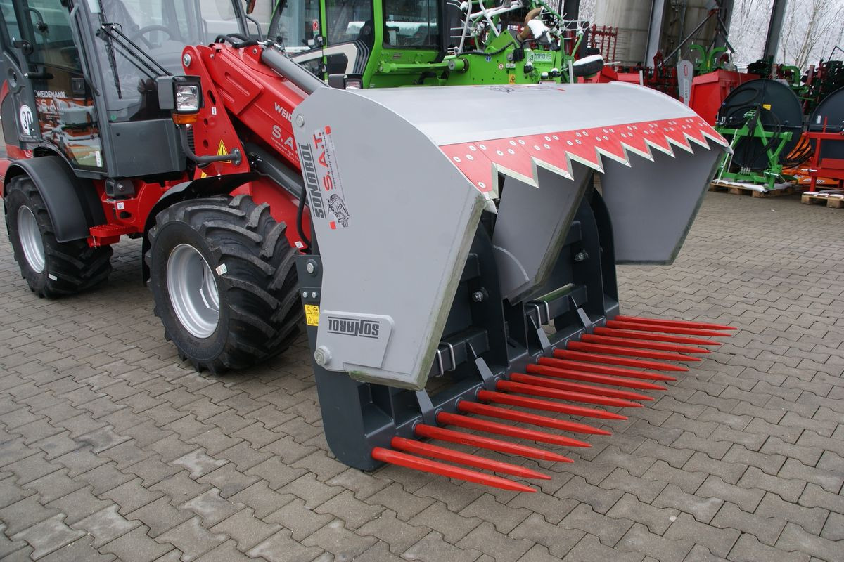 SAT 2000- Silageschneidzange-NEU - Silage equipment: picture 1 SAT 2000- Silageschneidzange-NEU - Silage equipment: picture 1