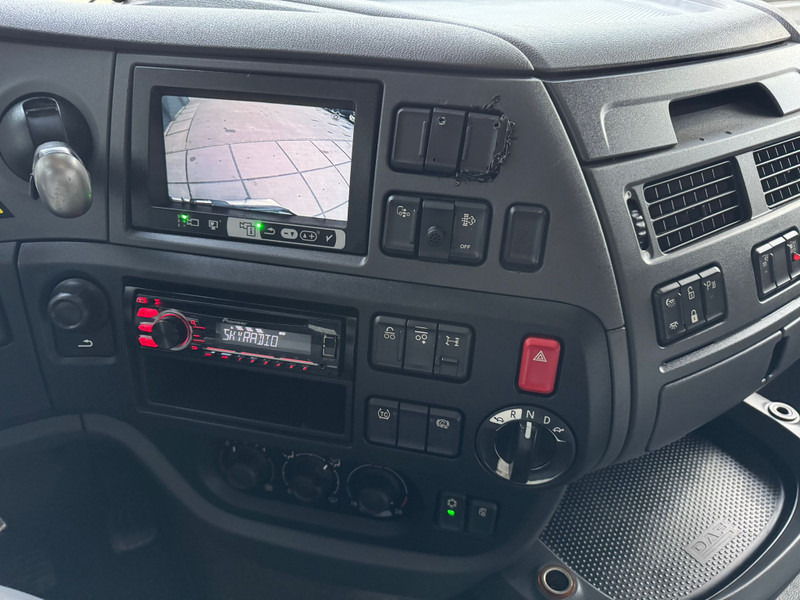 Hook lift truck DAF XF 440 SC / 6X2 / VDL Hook / TUV: 6-2026 / NL truck: picture 13 Hook lift truck DAF XF 440 SC / 6X2 / VDL Hook / TUV: 6-2026 / NL truck: picture 13