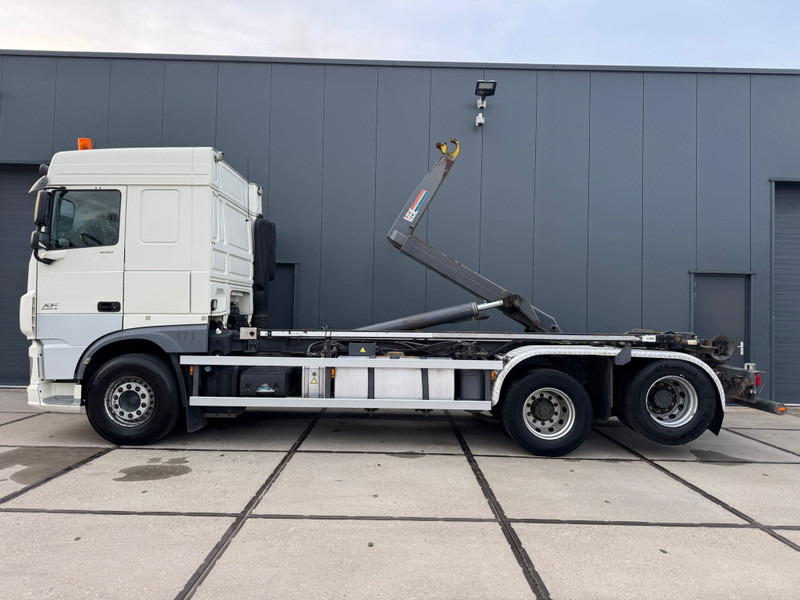 Hook lift truck DAF XF 440 SC / 6X2 / VDL Hook / TUV: 6-2026 / NL truck: picture 8 Hook lift truck DAF XF 440 SC / 6X2 / VDL Hook / TUV: 6-2026 / NL truck: picture 8