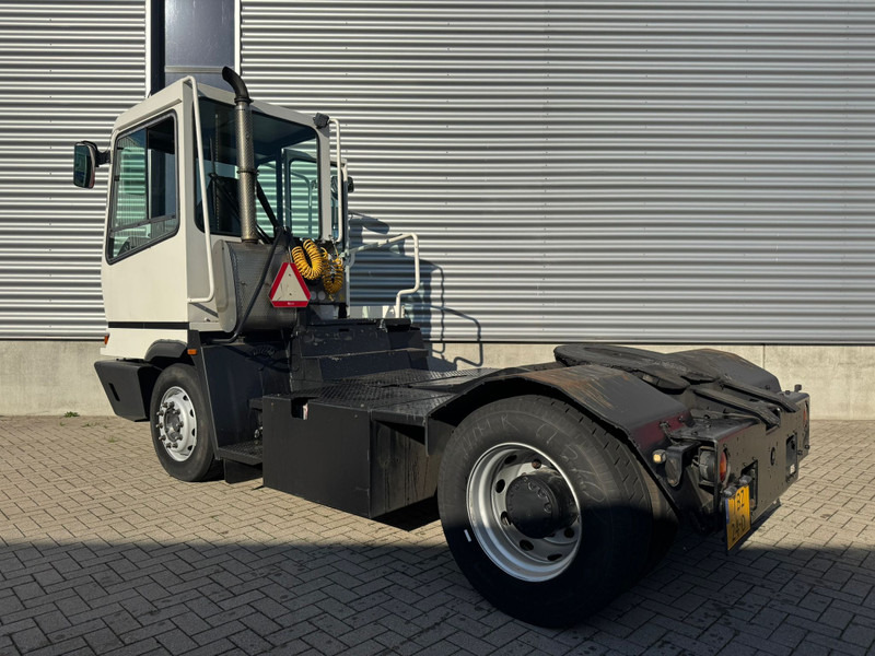 Terberg YT182 / NL Truck - Terminal tractor: picture 3 Terberg YT182 / NL Truck - Terminal tractor: picture 3