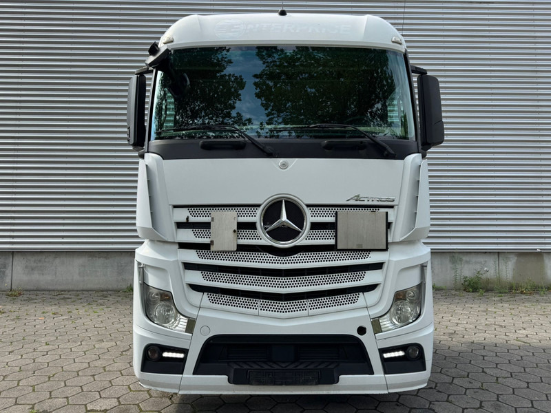 Mercedes-Benz Actros 1845 / Euro 5 / 2 Tanks / 2 In Stock - Tractor unit: picture 4 Mercedes-Benz Actros 1845 / Euro 5 / 2 Tanks / 2 In Stock - Tractor unit: picture 4