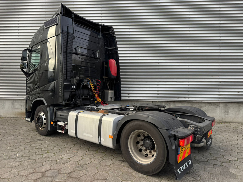 Volvo FH 420 / I-Shift / ADR / 2 Tanks / Euro 6 / NL Truck - Tractor unit: picture 3 Volvo FH 420 / I-Shift / ADR / 2 Tanks / Euro 6 / NL Truck - Tractor unit: picture 3