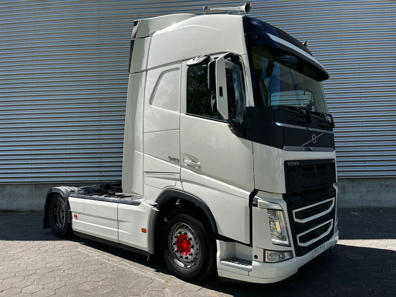 Volvo FH 540 / Retarder / I-Shift / I-Park Cool / Full Air / 2 Tanks - Tractor unit: picture 2 Volvo FH 540 / Retarder / I-Shift / I-Park Cool / Full Air / 2 Tanks - Tractor unit: picture 2