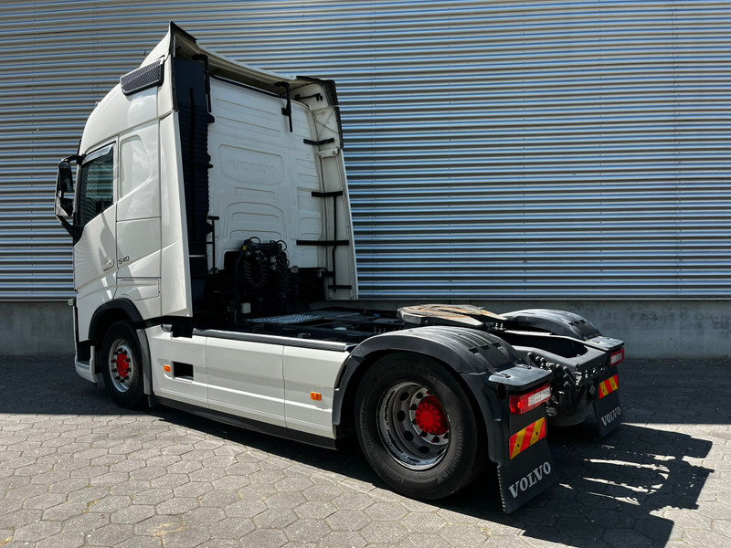 Volvo FH 540 / Retarder / I-Shift / I-Park Cool / Full Air / 2 Tanks - Tractor unit: picture 3 Volvo FH 540 / Retarder / I-Shift / I-Park Cool / Full Air / 2 Tanks - Tractor unit: picture 3