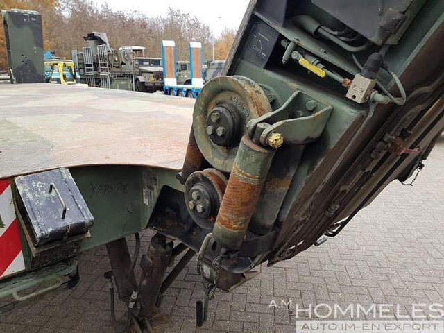 Kässbohrer SLT 50 -2 - Low loader trailer: picture 3 Kässbohrer SLT 50 -2 - Low loader trailer: picture 3