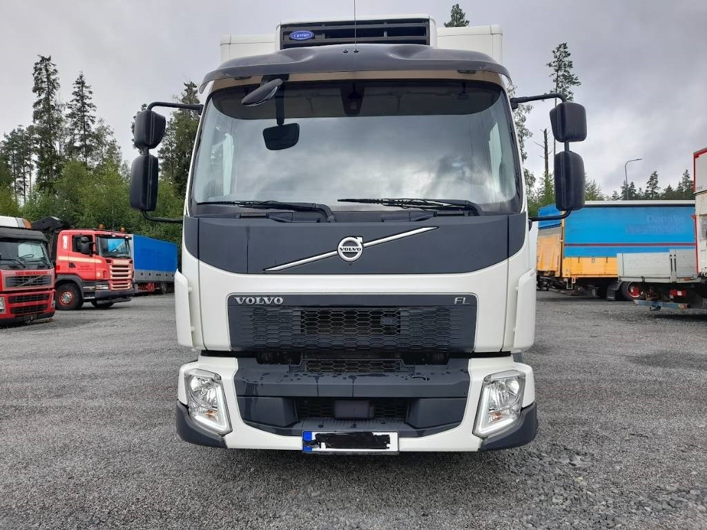 Volvo FL 210 - Refrigerated truck: picture 2 Volvo FL 210 - Refrigerated truck: picture 2