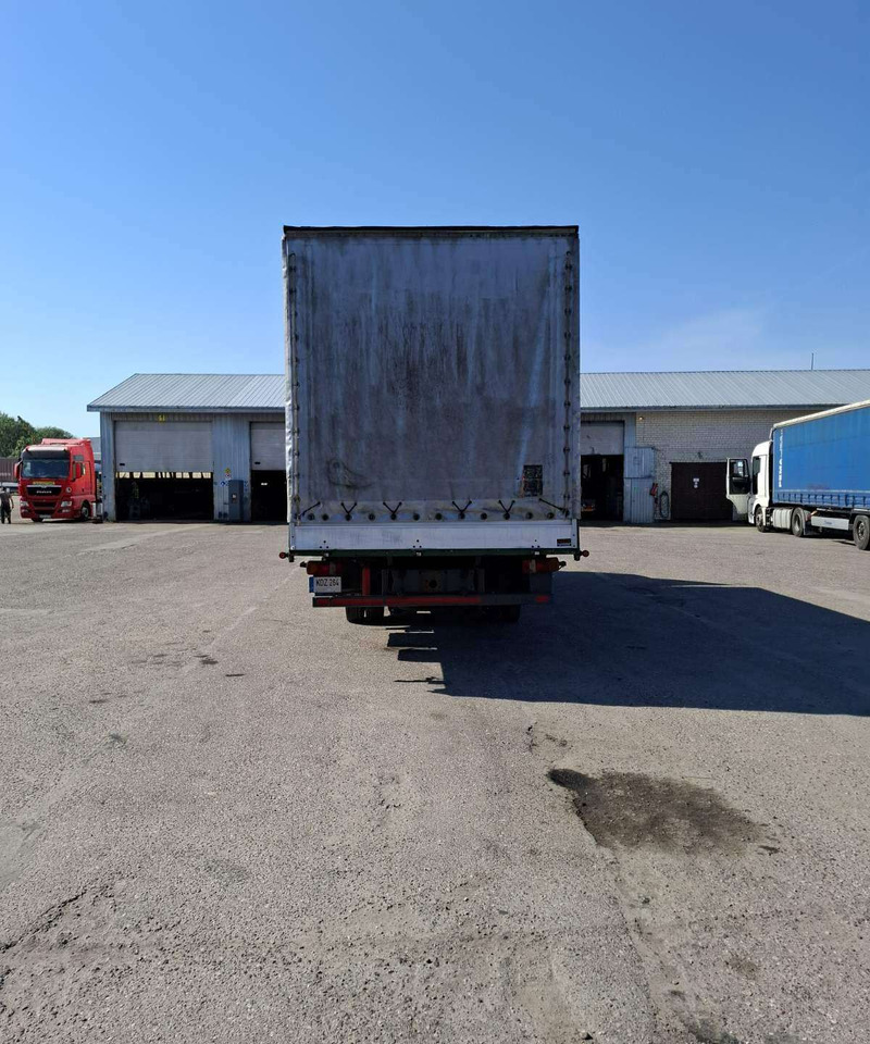 Mercedes-Benz Atego 818 - Curtain side truck: picture 3 Mercedes-Benz Atego 818 - Curtain side truck: picture 3