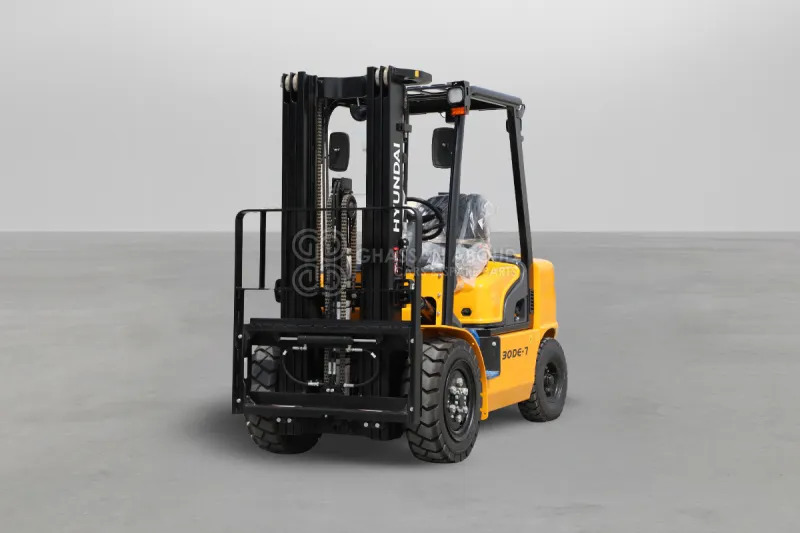 Hyundai Forklift 30DE-7 3 TONS DIESEL 3 STAGE - Diesel forklift: picture 2 Hyundai Forklift 30DE-7 3 TONS DIESEL 3 STAGE - Diesel forklift: picture 2