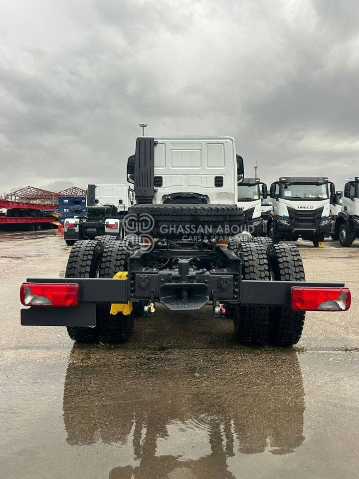IVECO T-WAY Chassis 6×4 – GVW 33.5 Ton approx. (Tyres 12.00R20) Wheelbase 4200 MY25 - Cab chassis truck: picture 3 IVECO T-WAY Chassis 6×4 – GVW 33.5 Ton approx. (Tyres 12.00R20) Wheelbase 4200 MY25 - Cab chassis truck: picture 3