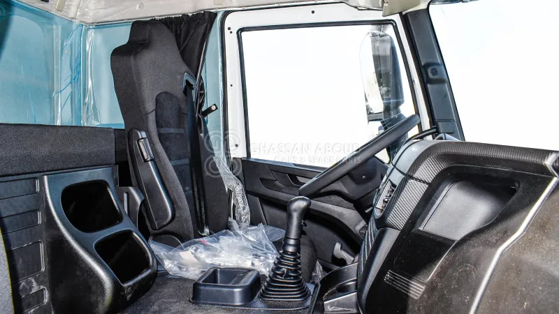 Cab chassis truck Iveco T-WAY AT380T47H 6x4 R24 Tyres Chassis - Barcelona Stock: picture 6 Cab chassis truck Iveco T-WAY AT380T47H 6x4 R24 Tyres Chassis - Barcelona Stock: picture 6