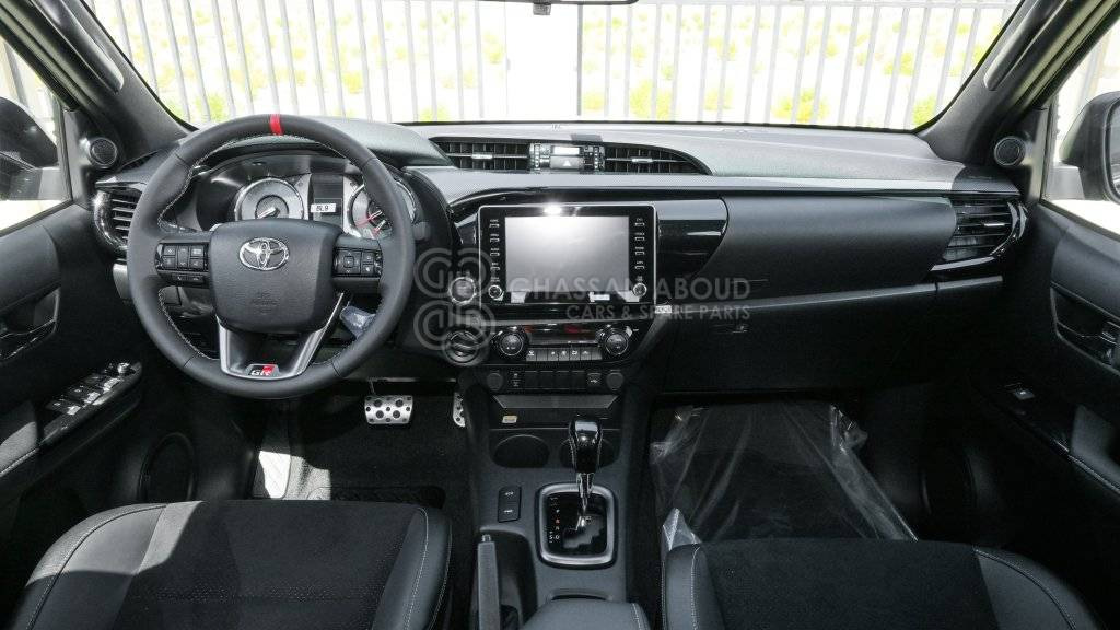TOYOTA HILUX DC 2.8L DIESEL 4X4 GR-S A/T MY24 - Pickup truck: picture 5 TOYOTA HILUX DC 2.8L DIESEL 4X4 GR-S A/T MY24 - Pickup truck: picture 5