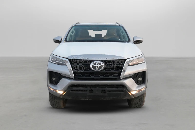 Toyota Fortuner 4x4 - SUV: picture 2 Toyota Fortuner 4x4 - SUV: picture 2