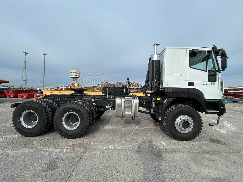 BARCELONA ASTRA HEAD 6×6 (HD9 66.48T) MY24 - Tractor unit: picture 3 BARCELONA ASTRA HEAD 6×6 (HD9 66.48T) MY24 - Tractor unit: picture 3