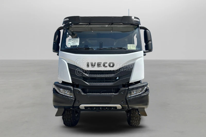 Iveco T-WAY AT720T47WTH 6x6 R20 Tyres Tractor Head - Barcelona Stock - Tractor unit: picture 1 Iveco T-WAY AT720T47WTH 6x6 R20 Tyres Tractor Head - Barcelona Stock - Tractor unit: picture 1
