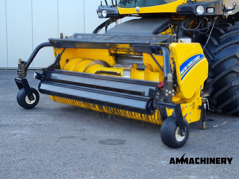 New Holland 300FP pick up - Forage harvester attachment: picture 1 New Holland 300FP pick up - Forage harvester attachment: picture 1