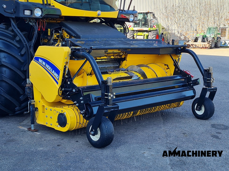 New Holland 300FP pick up - Forage harvester attachment: picture 3 New Holland 300FP pick up - Forage harvester attachment: picture 3