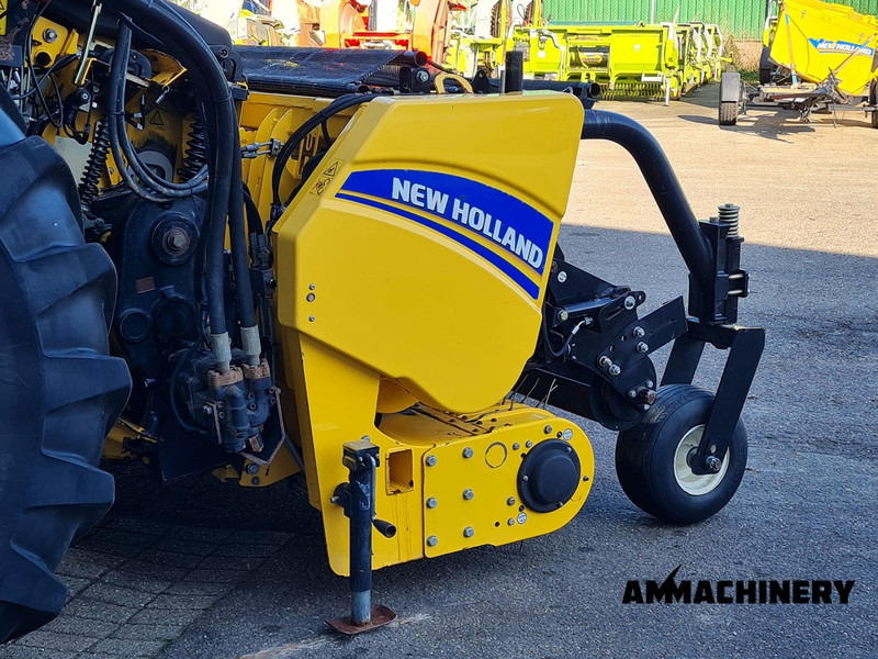 New Holland 300FP pick up - Forage harvester attachment: picture 4 New Holland 300FP pick up - Forage harvester attachment: picture 4