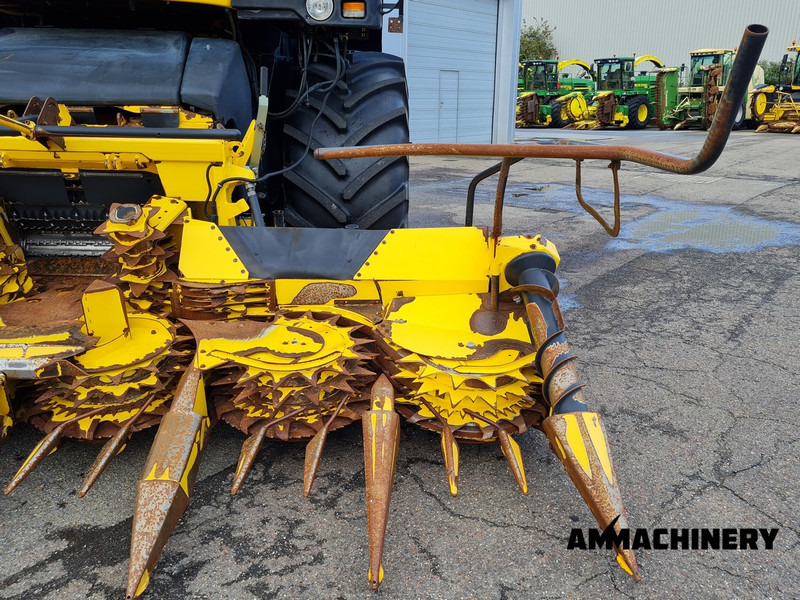New Holland 420FI - Corn header: picture 5 New Holland 420FI - Corn header: picture 5