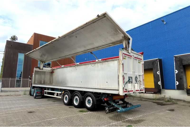 Socari 70 m3 left side opens, self pump tyres, etc - Curtainsider semi-trailer: picture 1 Socari 70 m3 left side opens, self pump tyres, etc - Curtainsider semi-trailer: picture 1