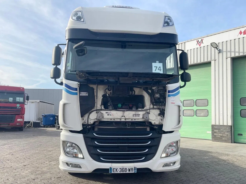 DAF XF 510 MANUAL GEARBOX! PARKING AIRCO, FRIGO - Tractor unit: picture 3 DAF XF 510 MANUAL GEARBOX! PARKING AIRCO, FRIGO - Tractor unit: picture 3