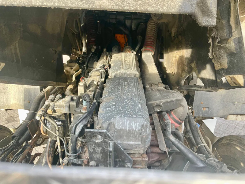 Tractor unit DAF XF 95.430 Manual: picture 8 Tractor unit DAF XF 95.430 Manual: picture 8