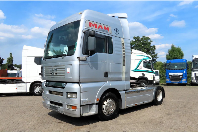 MAN TGA 18.460 Manual diesel pomp! ROYAL TRUCK! - Tractor unit: picture 2 MAN TGA 18.460 Manual diesel pomp! ROYAL TRUCK! - Tractor unit: picture 2