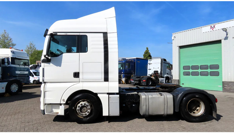 MAN TGX.18.400 RETARDER, 2X FUEL TANK, FRIGO - Tractor unit: picture 4 MAN TGX.18.400 RETARDER, 2X FUEL TANK, FRIGO - Tractor unit: picture 4